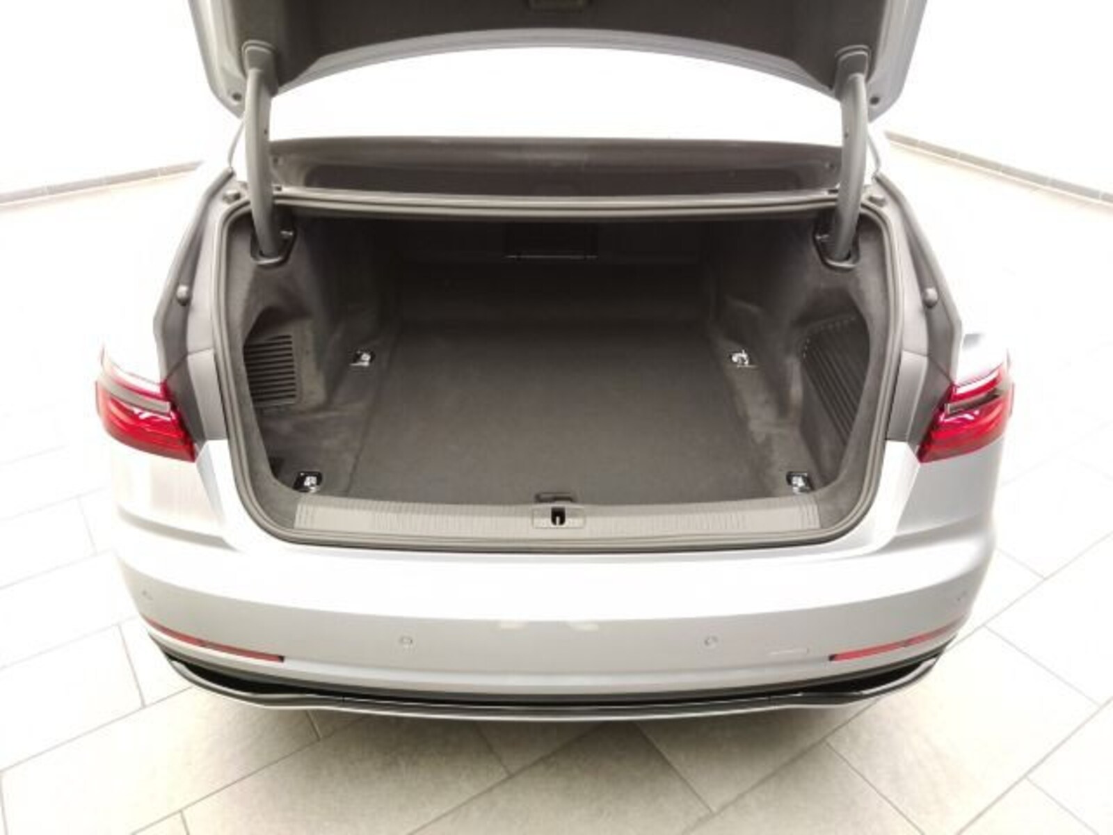 Audi A8 – Bild 8