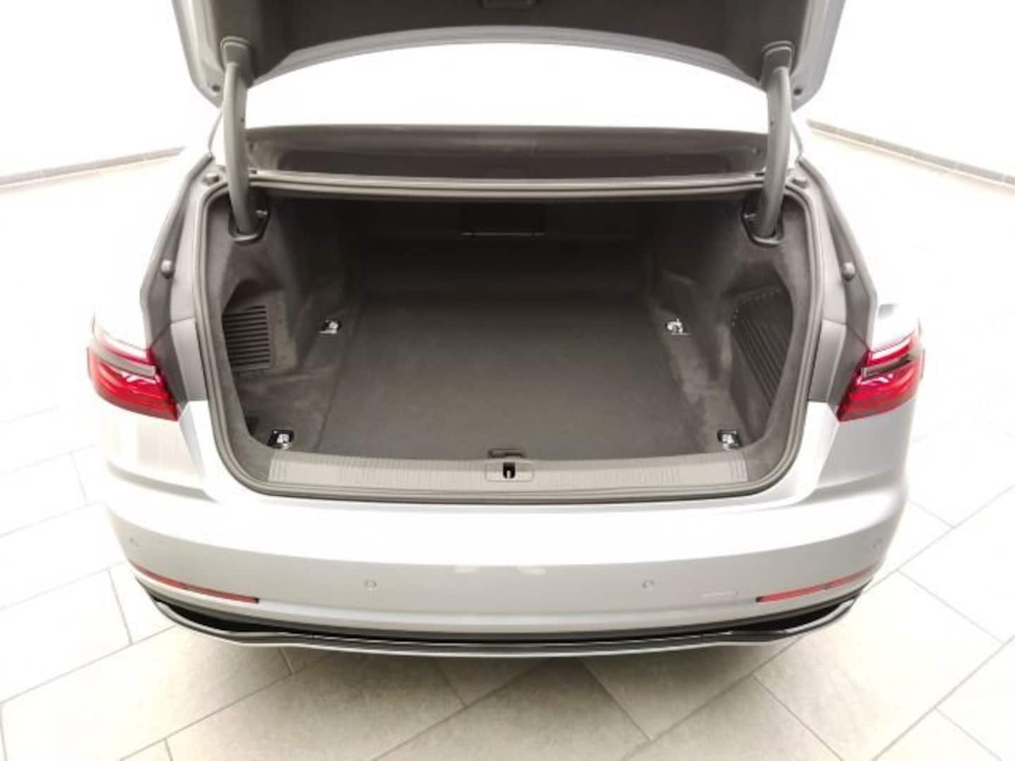 Bild über Audi A8 50 TDI quattro tiptronic - für weitere Informationen kontaktieren Sie den Audi Partner