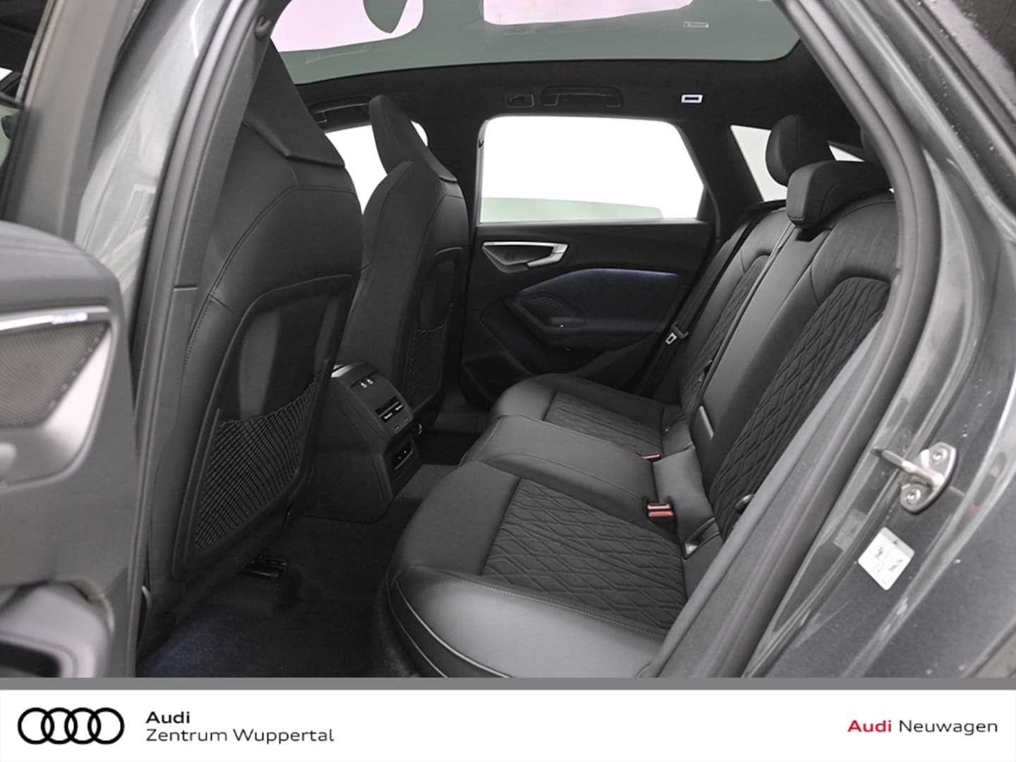 Bild über Audi A5 Avant TDI quattro 150 kW S tronic - für weitere Informationen kontaktieren Sie den Audi Partner