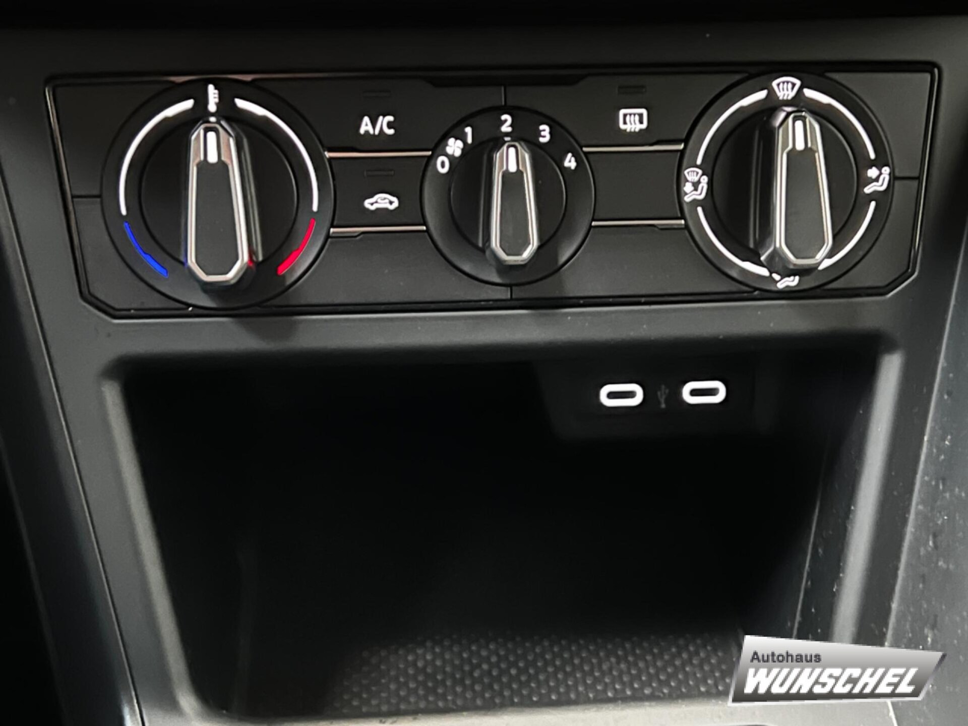 Volkswagen Polo Basis-Modell