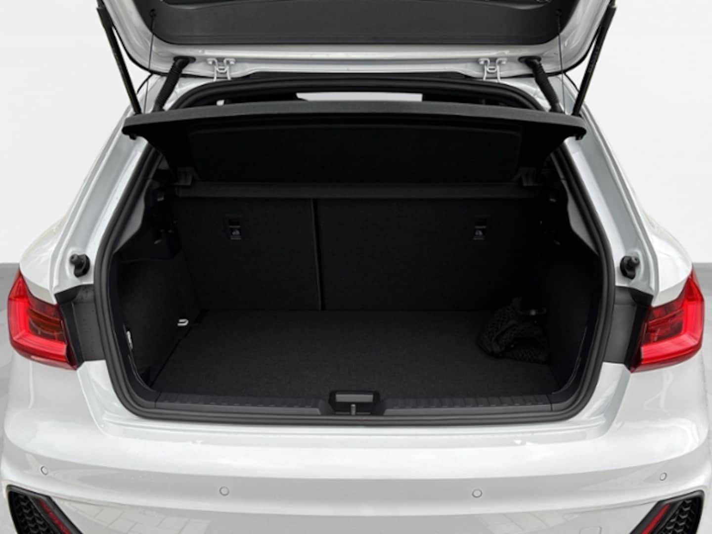 Bild über Audi A1 Sportback S line 35 TFSI S tronic - für weitere Informationen kontaktieren Sie den Audi Partner