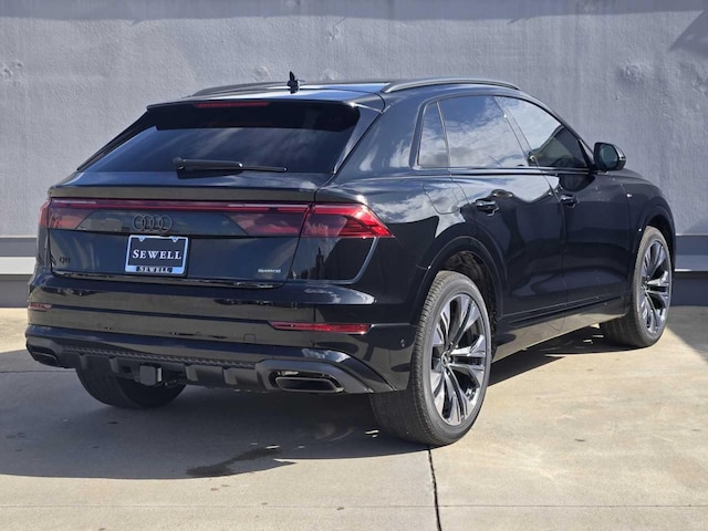2026 Audi Q8