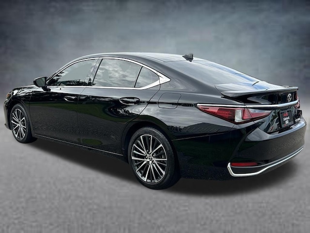 2024 Lexus ES 300h