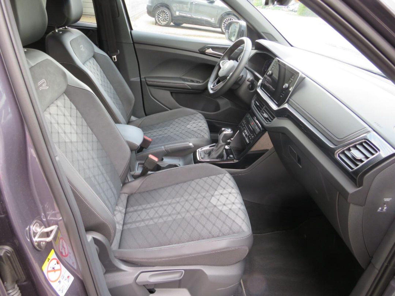 Volkswagen T-Cross – Bild 9
