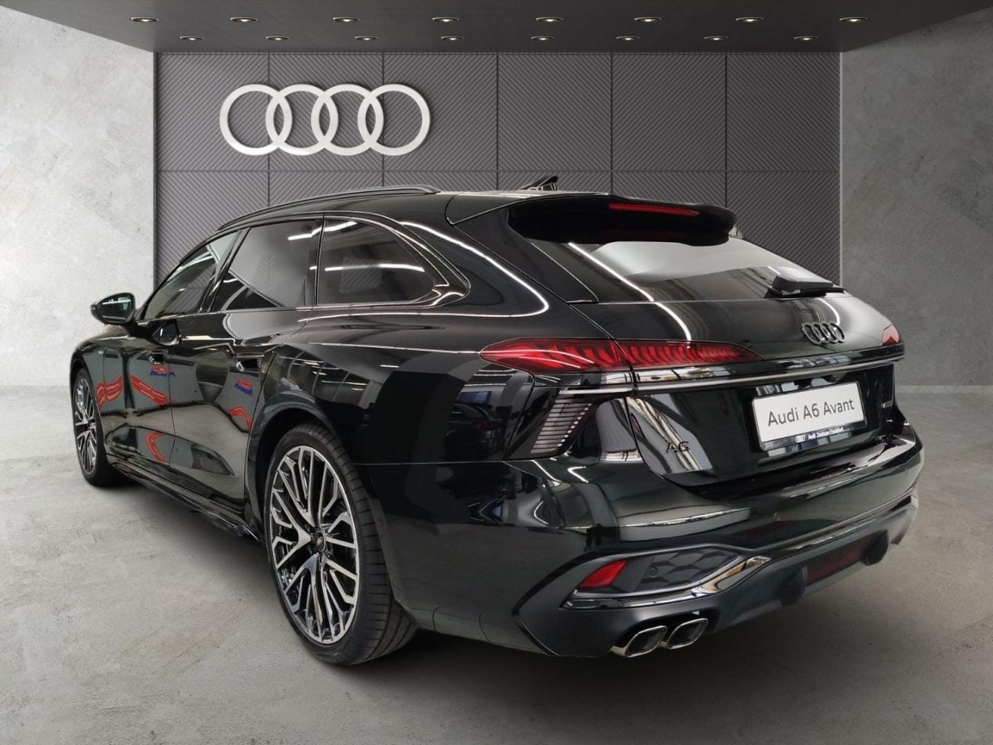Bild über Audi A6 Avant TDI quattro 150 kW S tronic - für weitere Informationen kontaktieren Sie den Audi Partner