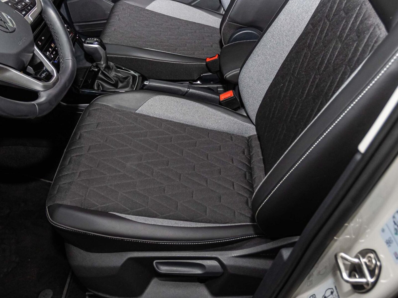 Volkswagen T-Cross – Bild 10