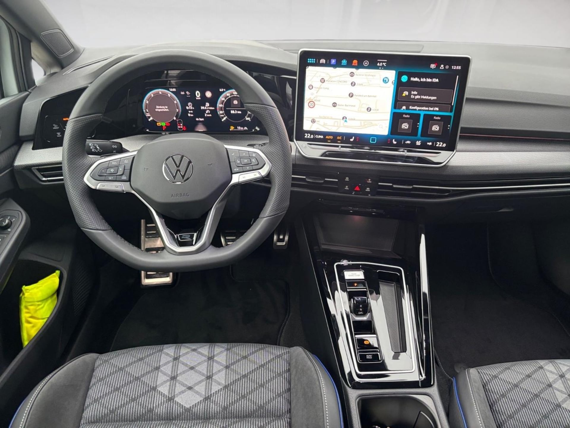 Volkswagen Golf R-Line