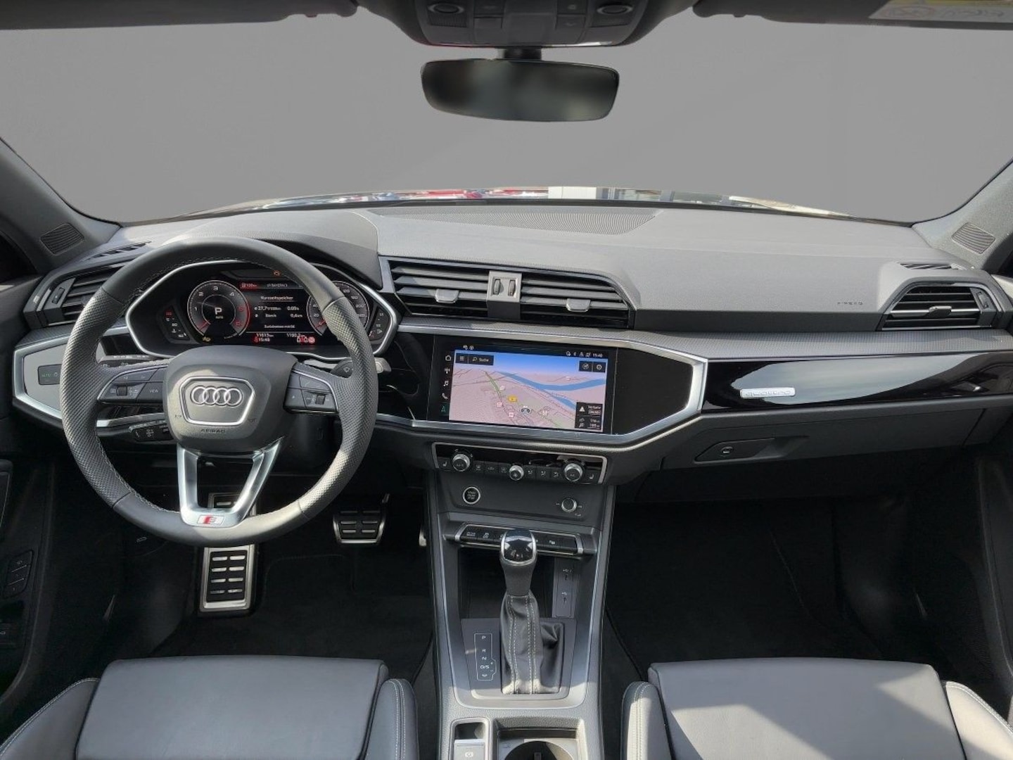 Bild über Audi Q3 TDI quattro 142 kW S tronic - für weitere Informationen kontaktieren Sie den Audi Partner