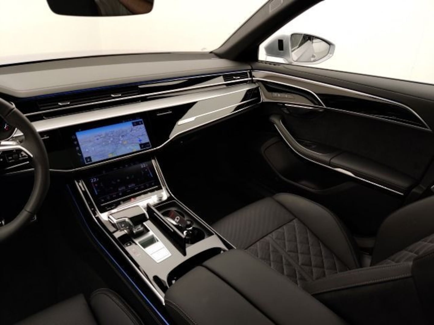 Bild über Audi A8 50 TDI quattro tiptronic - für weitere Informationen kontaktieren Sie den Audi Partner