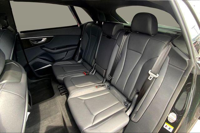 2025 Audi Q8 Premium Plus - Photo 9