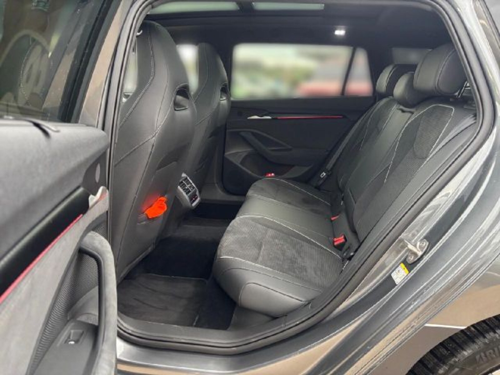Škoda Superb Combi – Bild 11