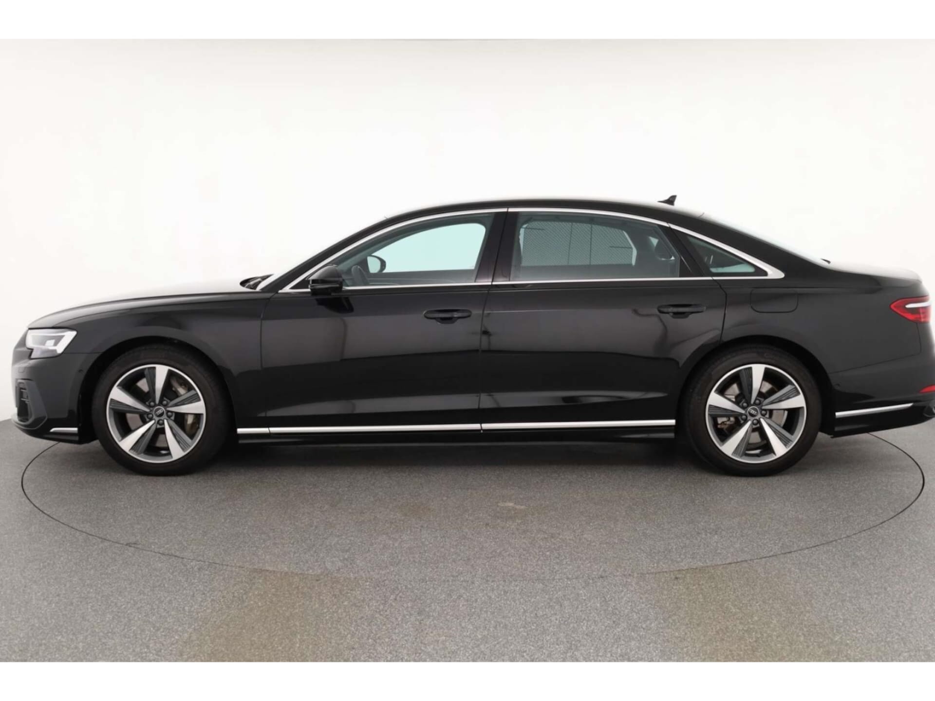 Audi A8 L TFSI e