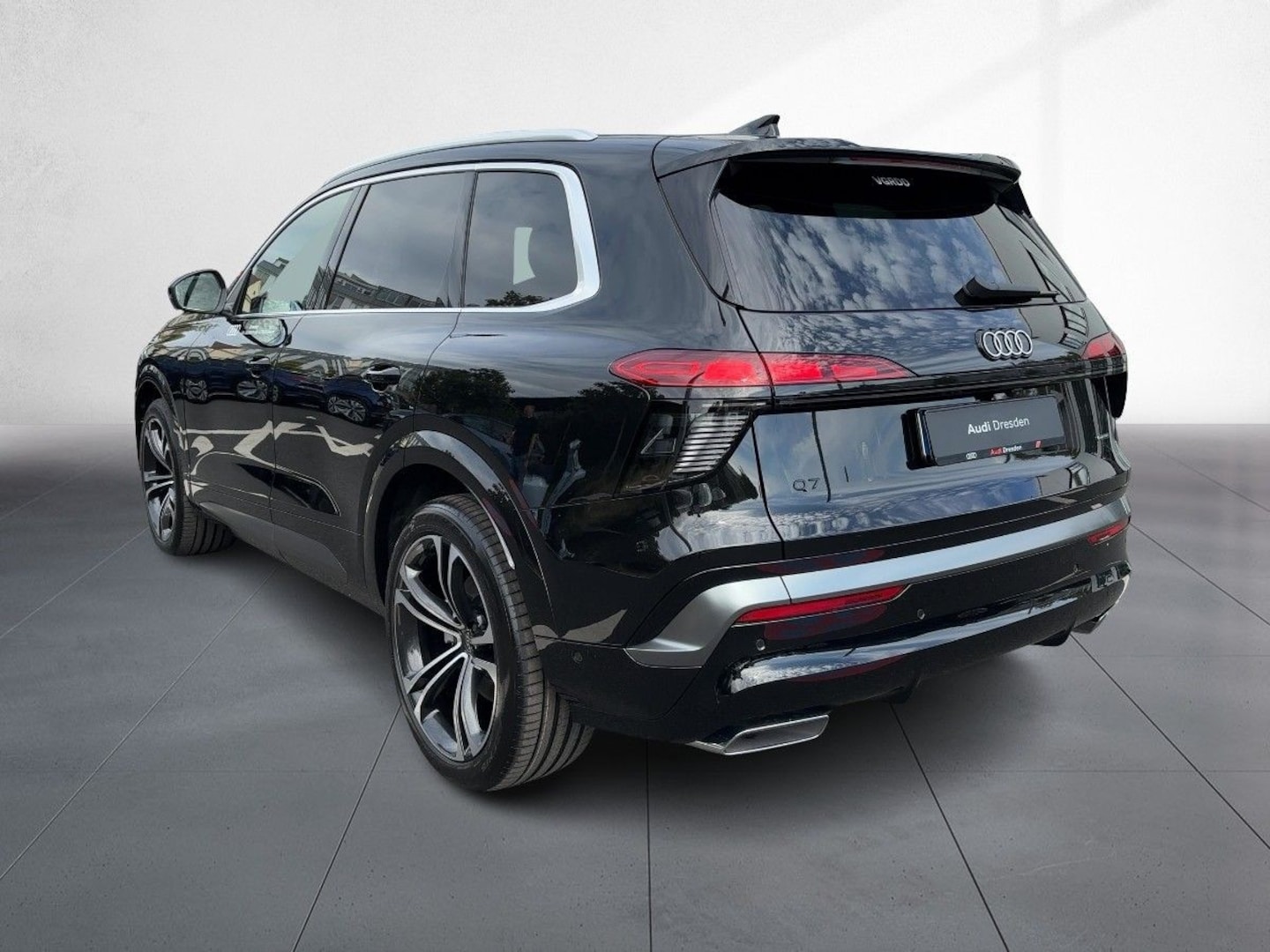 Bild über Audi Q7 SUV TDI quattro 220 kW tiptronic - für weitere Informationen kontaktieren Sie den Audi Partner