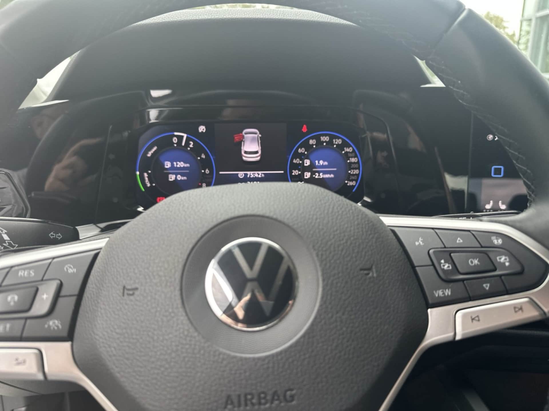 Volkswagen Golf Style