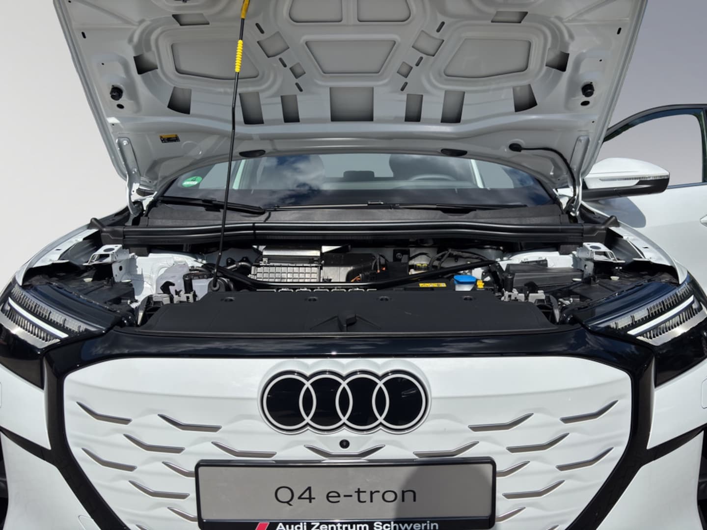 Bild über Audi Q4 SUV e-tron e-tron performance 210 kW - für weitere Informationen kontaktieren Sie den Audi Partner