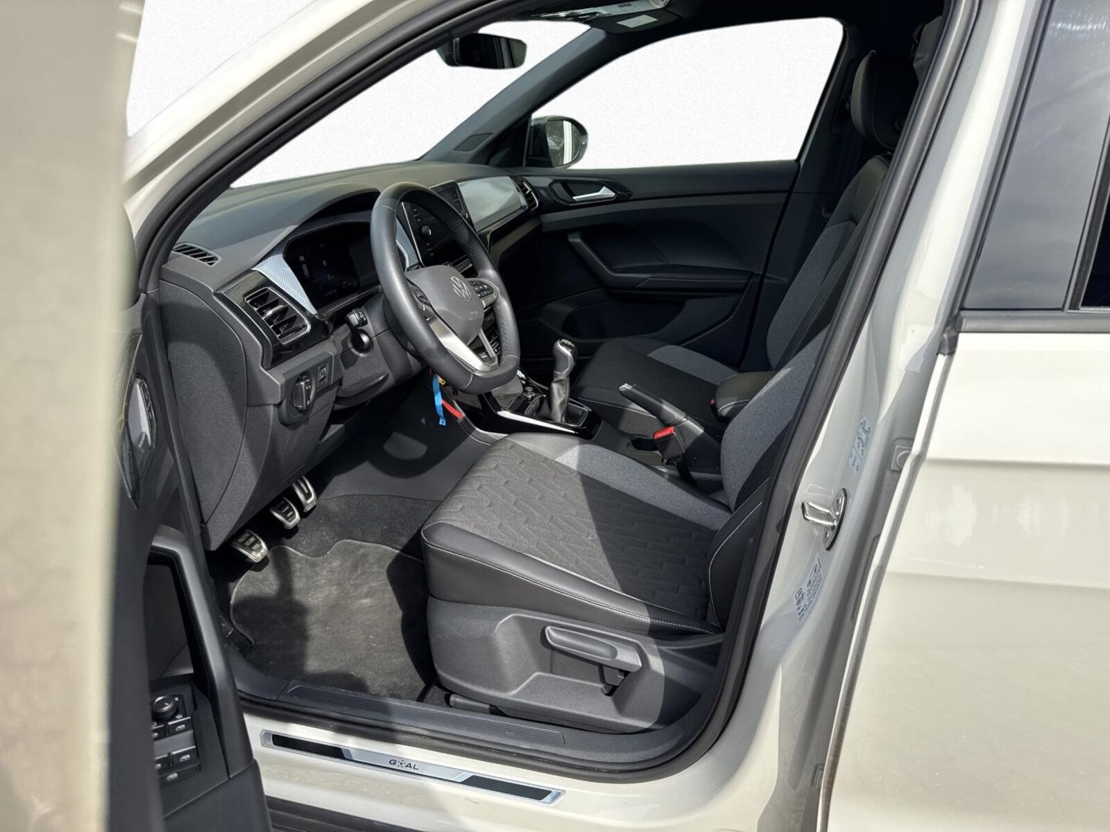 Volkswagen T-Cross – Bild 10