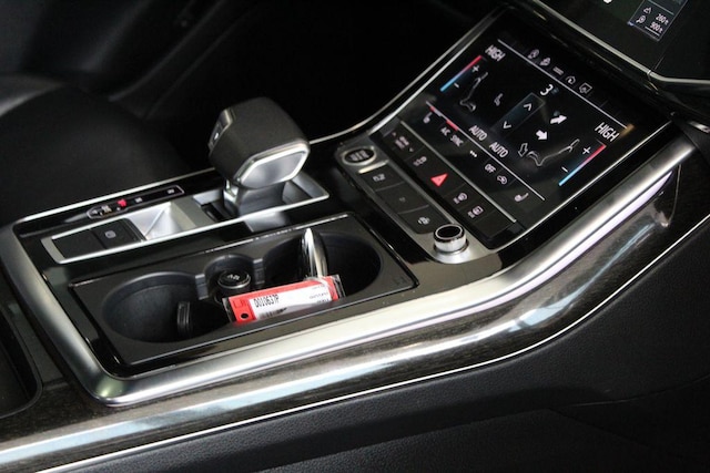 2023 Audi Q8 Premium - Photo 24