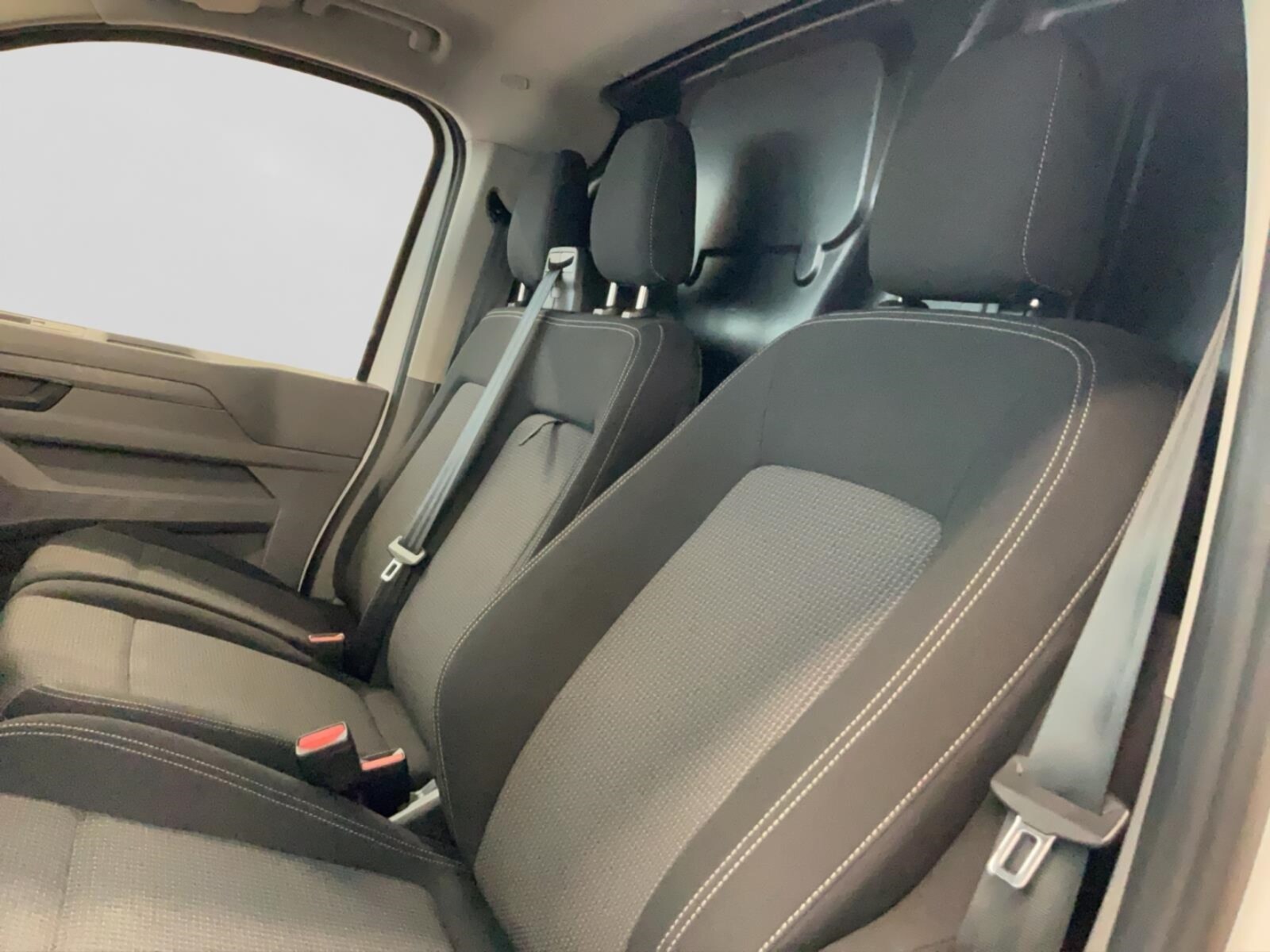 Volkswagen Transporter Kasten langer Radstand – Bild 11