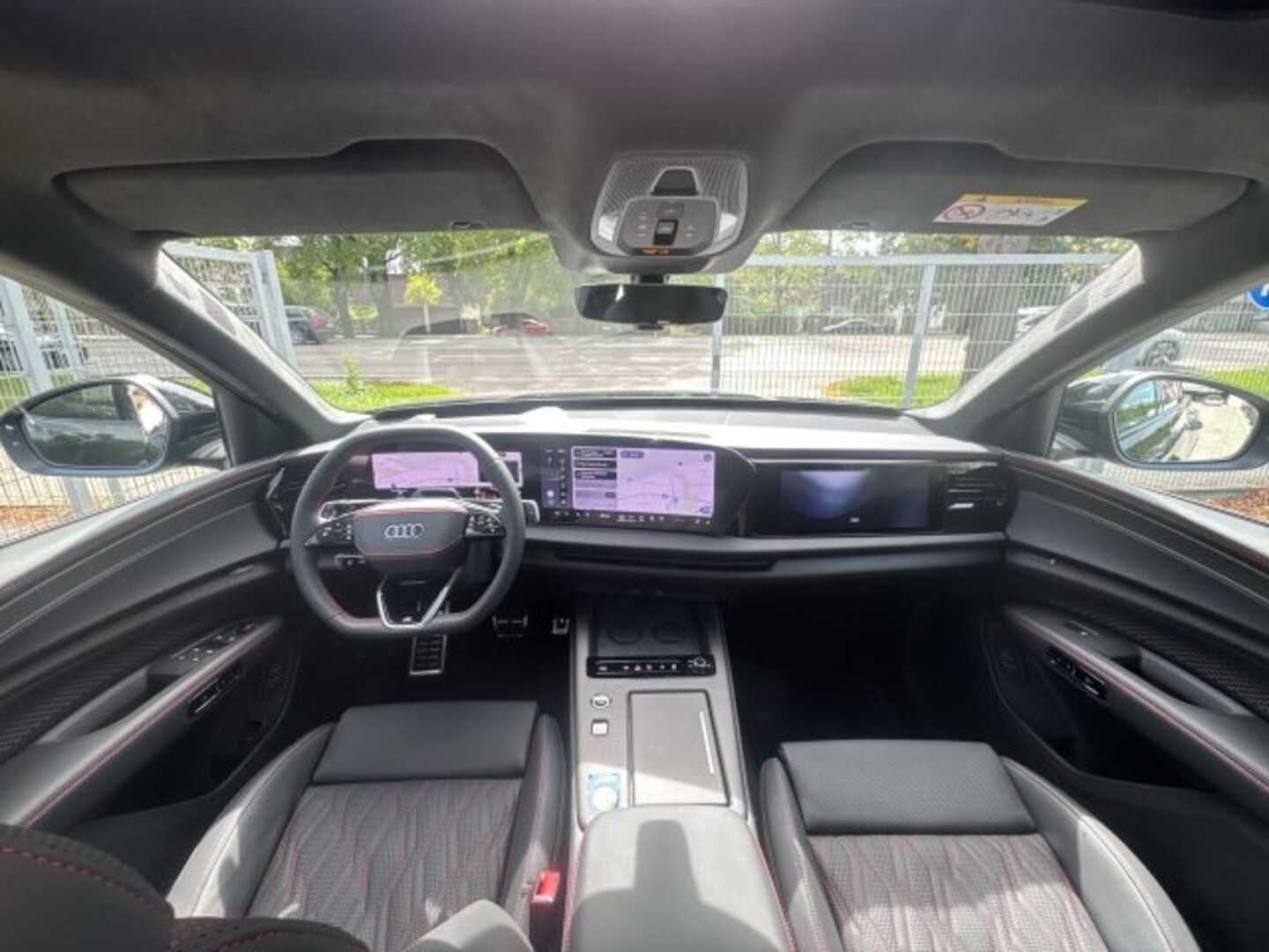 Bild über Audi Q7 SUV TDI quattro 220 kW tiptronic - für weitere Informationen kontaktieren Sie den Audi Partner