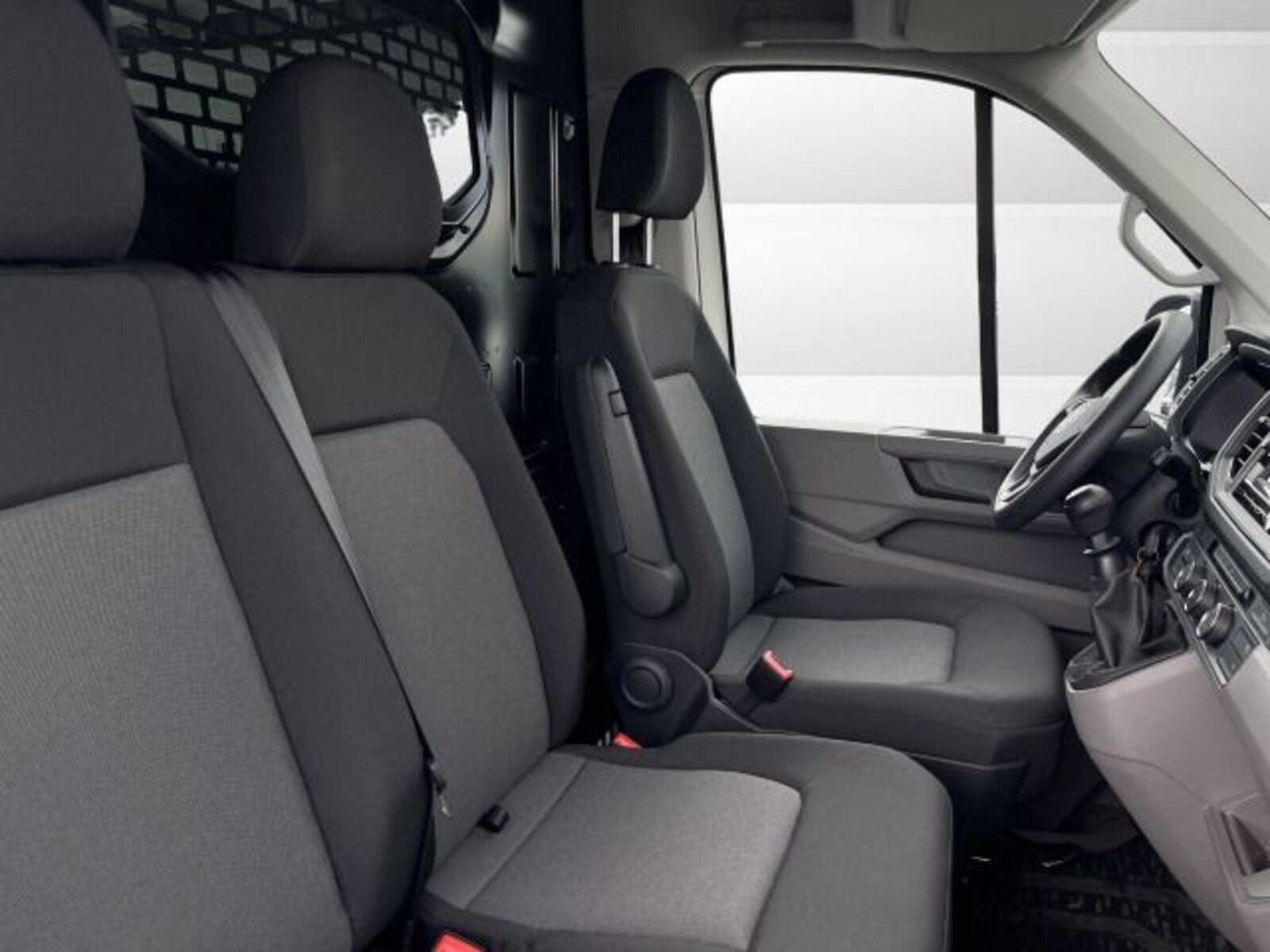 Volkswagen Crafter Kasten mittlerer Radstand – Bild 12
