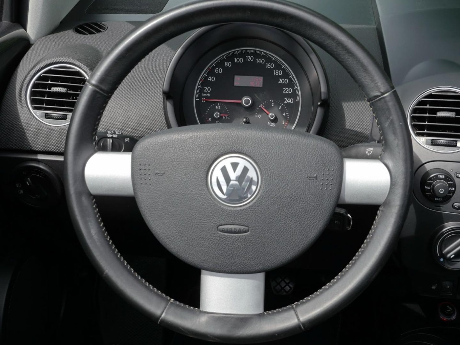 Volkswagen Beetle Cabriolet