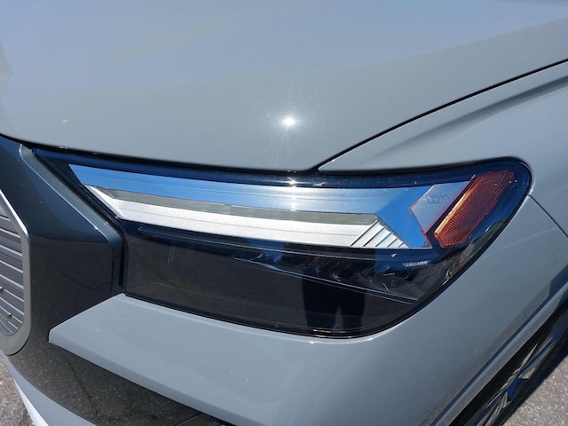 2023 Audi Q4 e-tron Premium - Photo 8