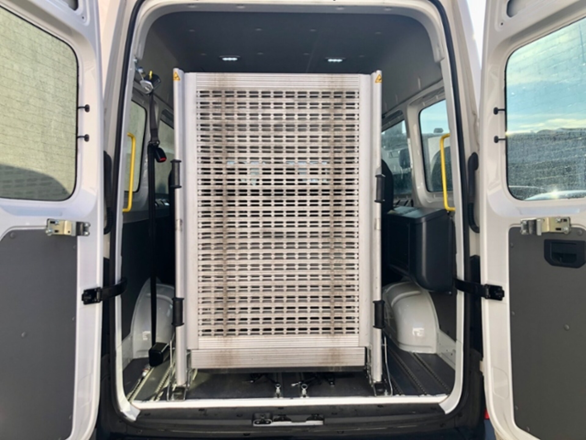 Volkswagen Crafter Kasten langer Radstand