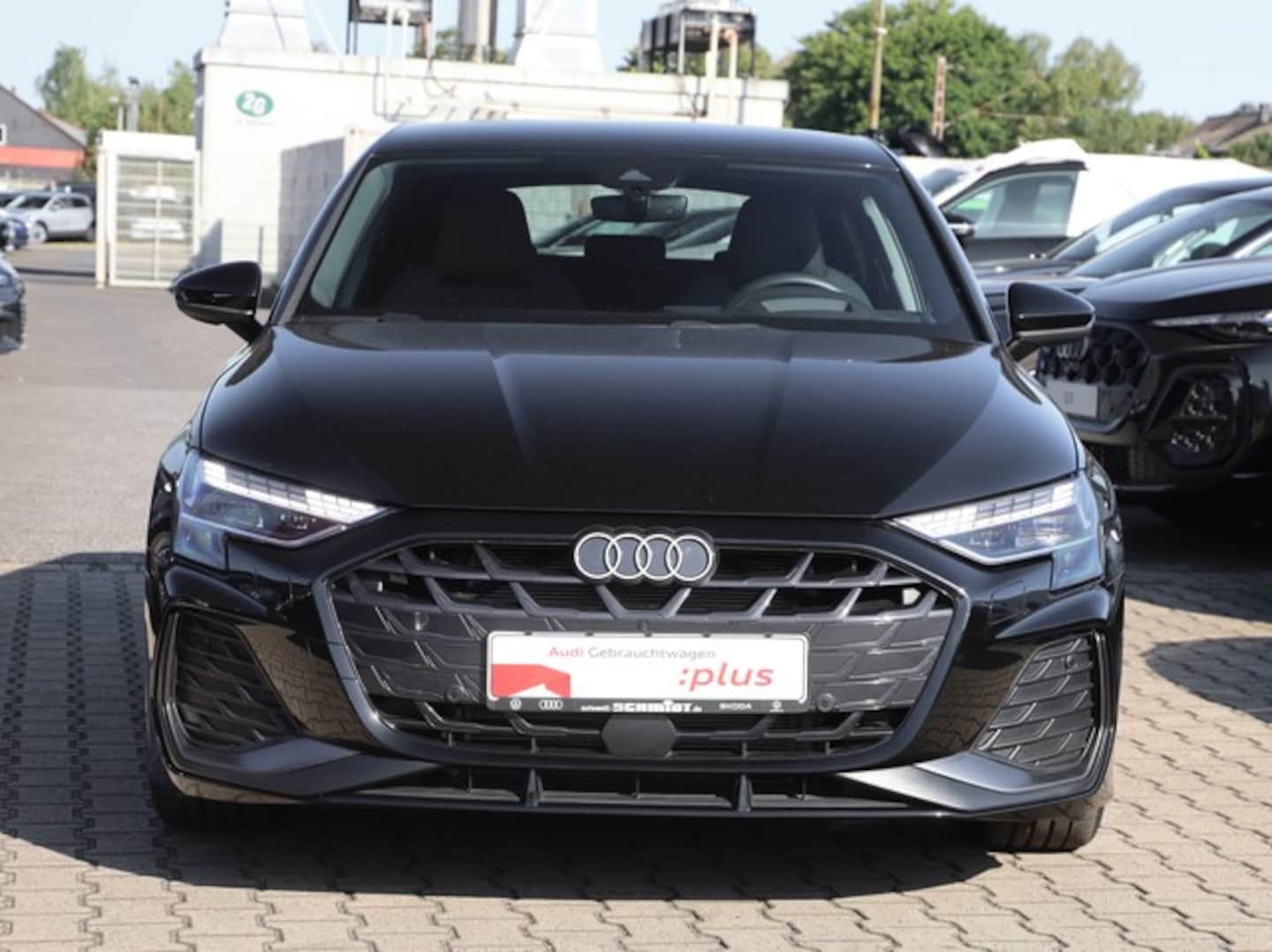 Bild über Audi A3 Sportback S line 35 TFSI S tronic - für weitere Informationen kontaktieren Sie den Audi Partner