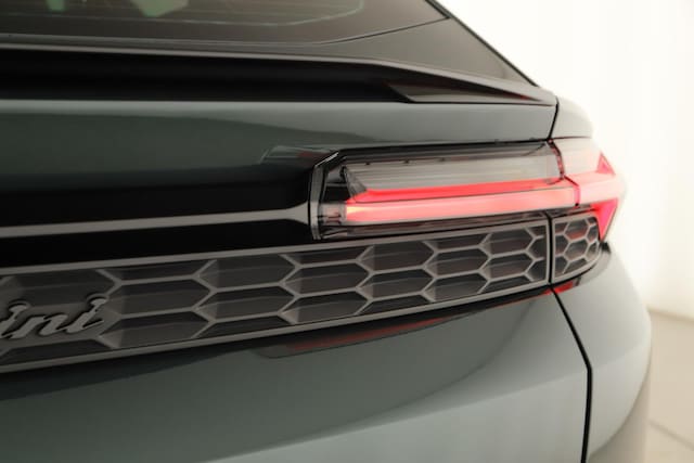 2025 Lamborghini Urus SE - Photo 38