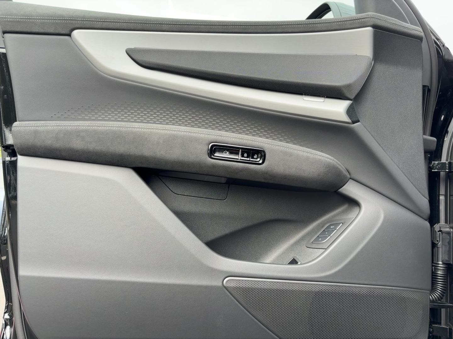 Bild über Audi Q7 SUV TDI quattro 220 kW tiptronic - für weitere Informationen kontaktieren Sie den Audi Partner