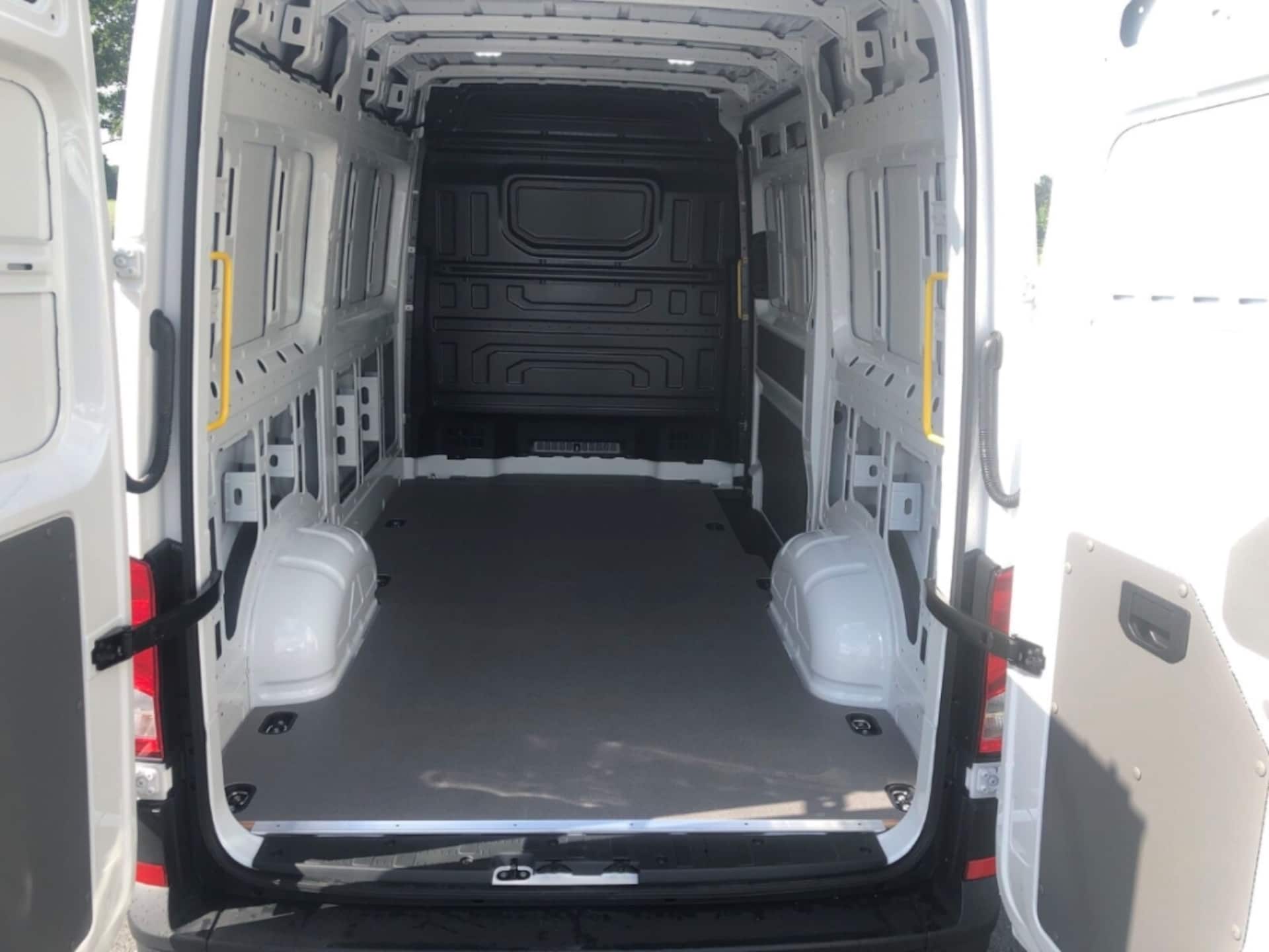 Volkswagen Crafter Kasten mittlerer Radstand