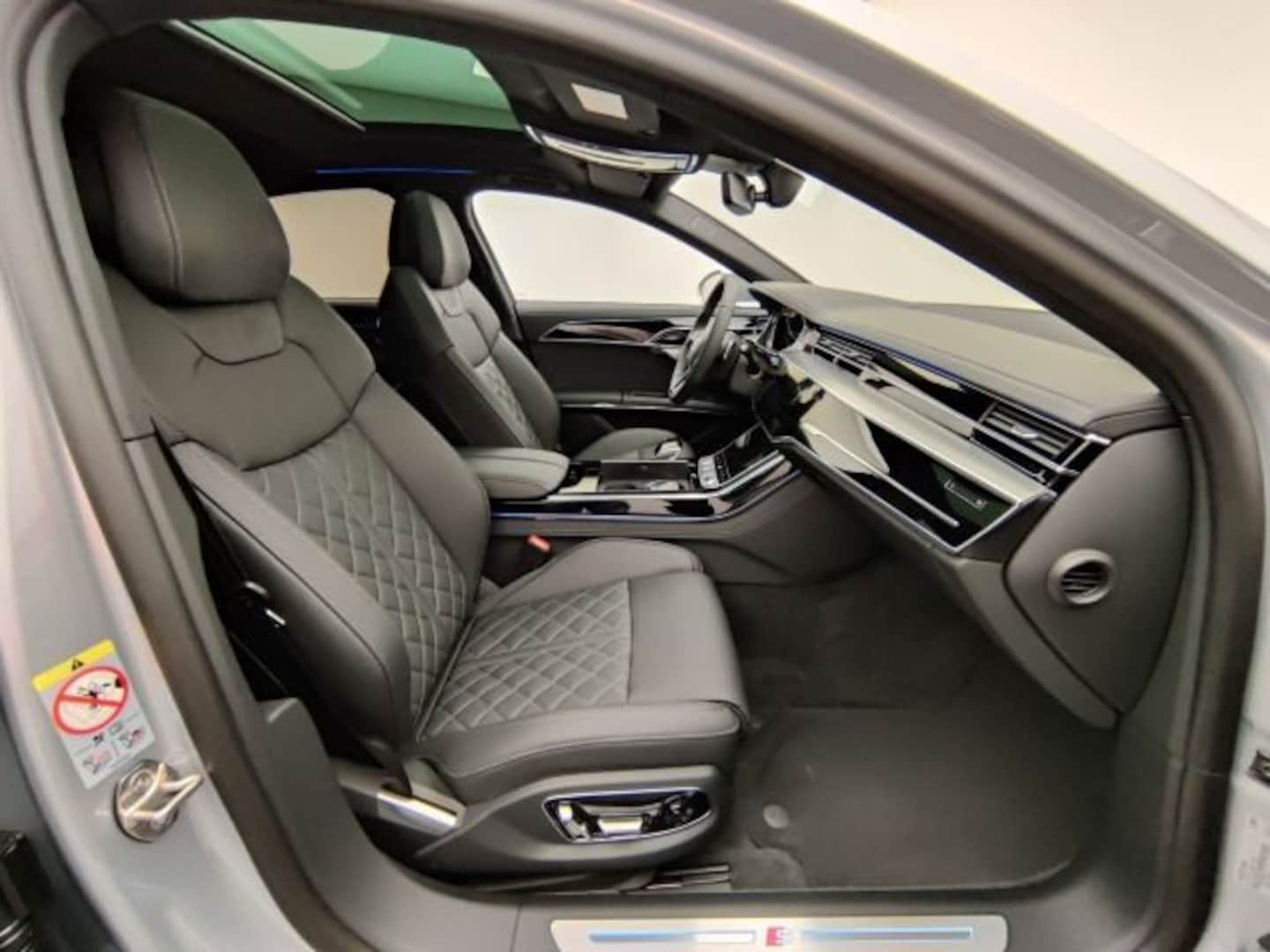 Bild über Audi A8 50 TDI quattro tiptronic - für weitere Informationen kontaktieren Sie den Audi Partner