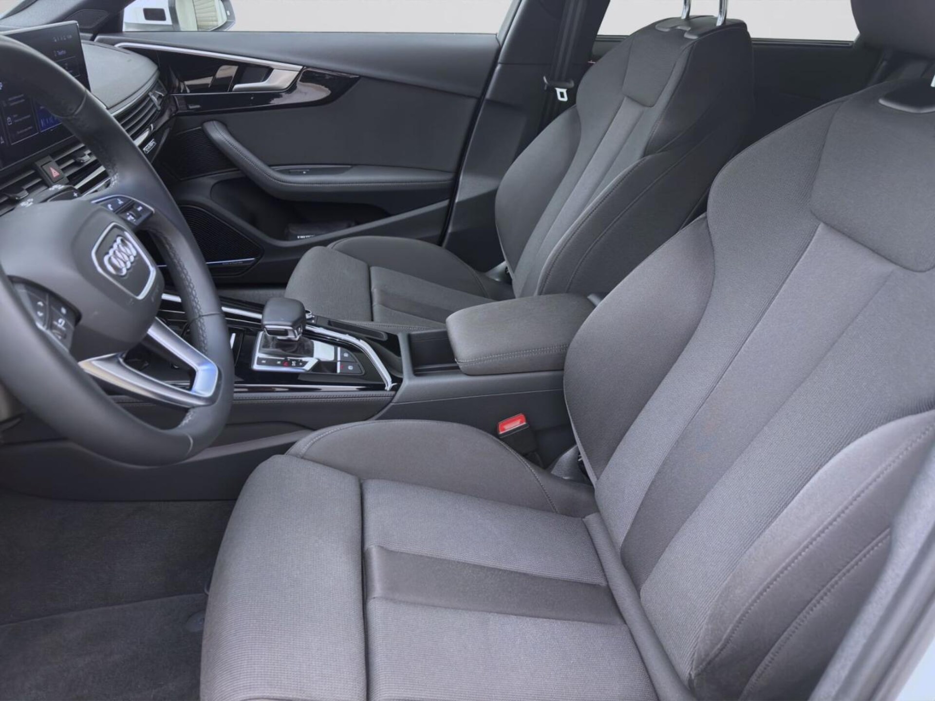 Audi A4 Avant S line