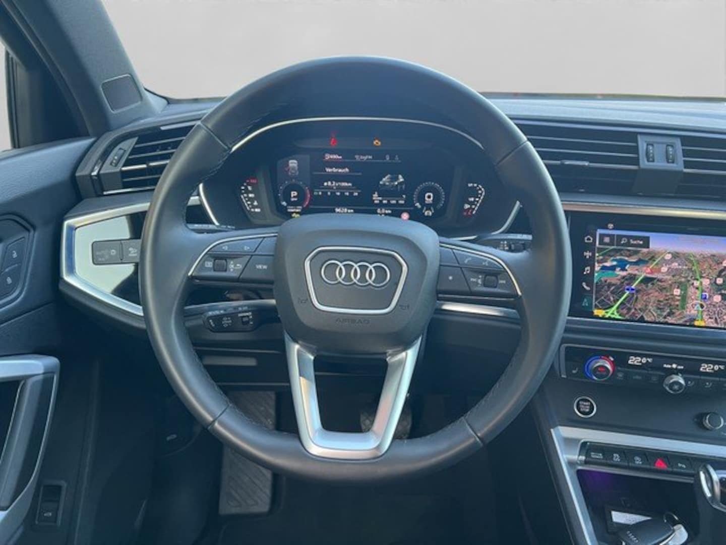 Bild über Audi Q3 advanced 40 TFSI quattro S tronic - für weitere Informationen kontaktieren Sie den Audi Partner