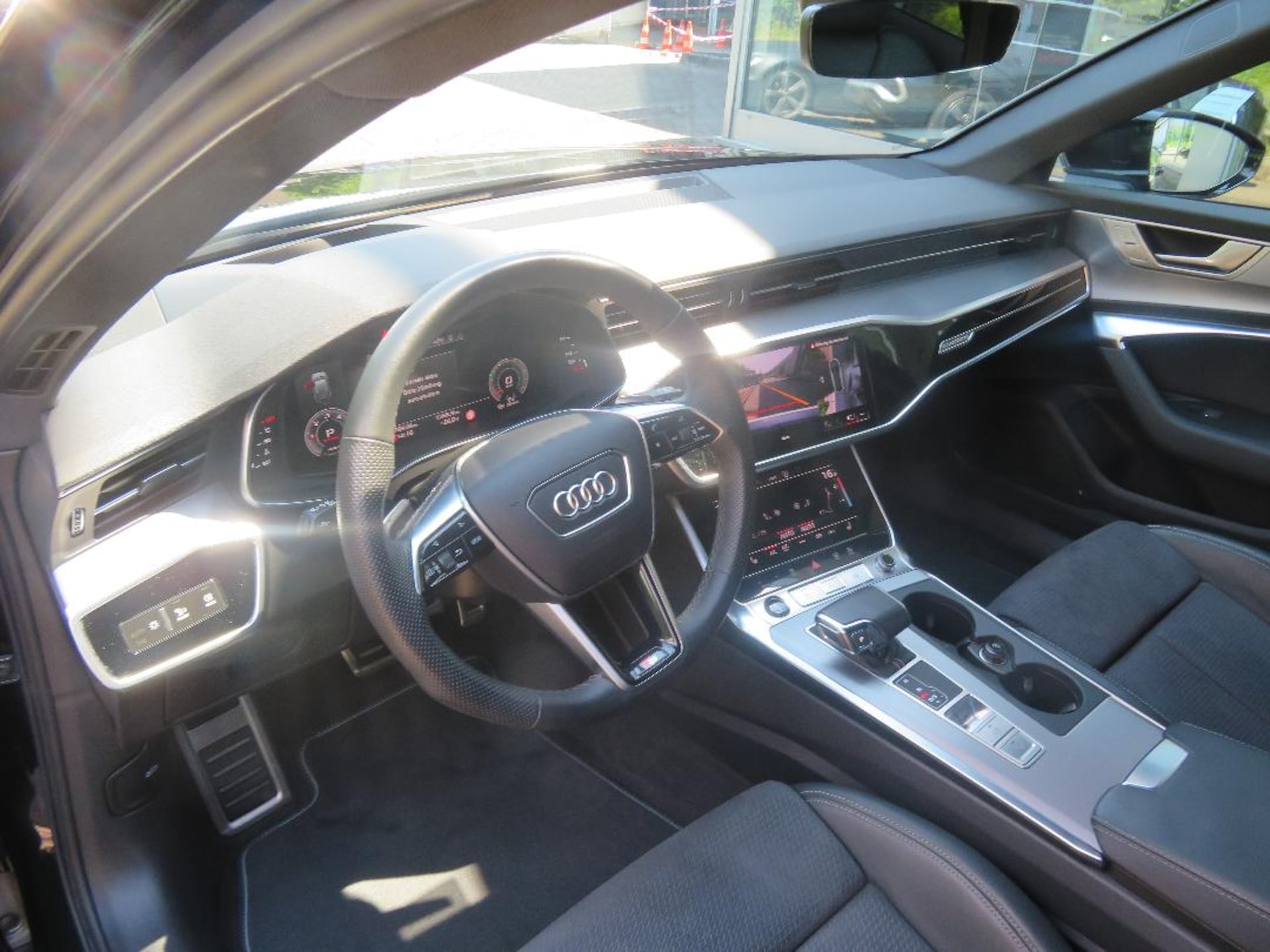 Audi A6 Avant S line