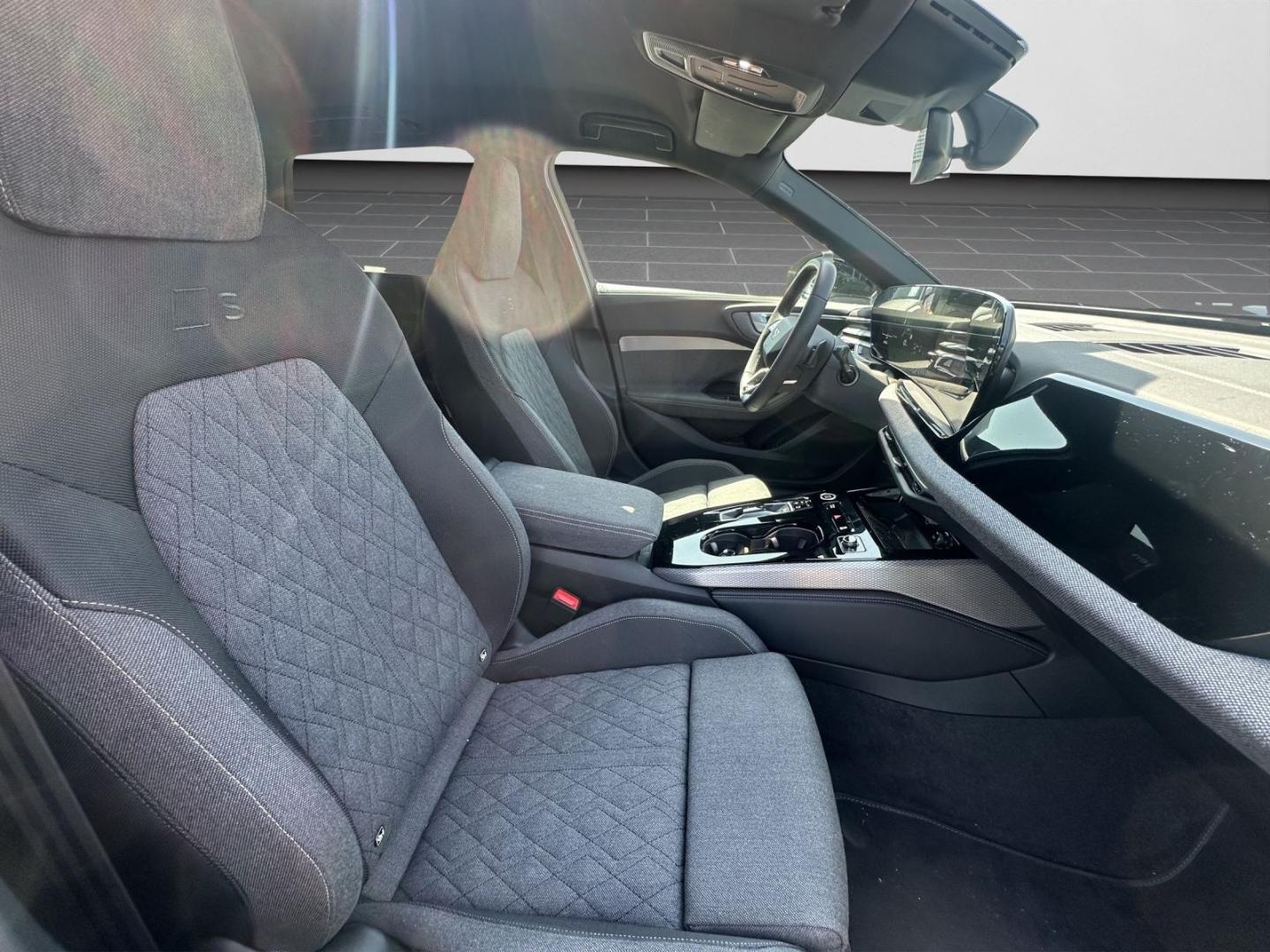 Bild über Audi A5 Avant TDI 150 kW S tronic - für weitere Informationen kontaktieren Sie den Audi Partner