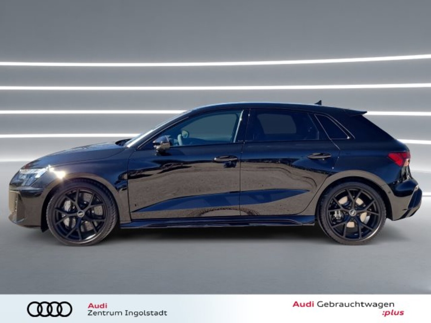 Bild über Audi RS 3 Sportback TFSI quattro 294 kW S tronic - für weitere Informationen kontaktieren Sie den Audi Partner