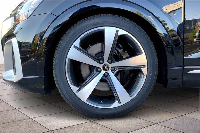 2026 Audi SQ8 Prestige - Photo 11