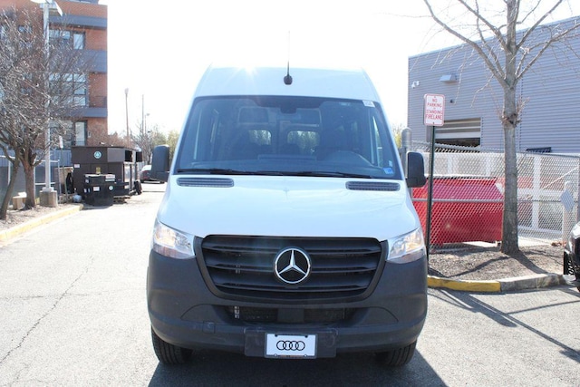 2024 Mercedes-Benz