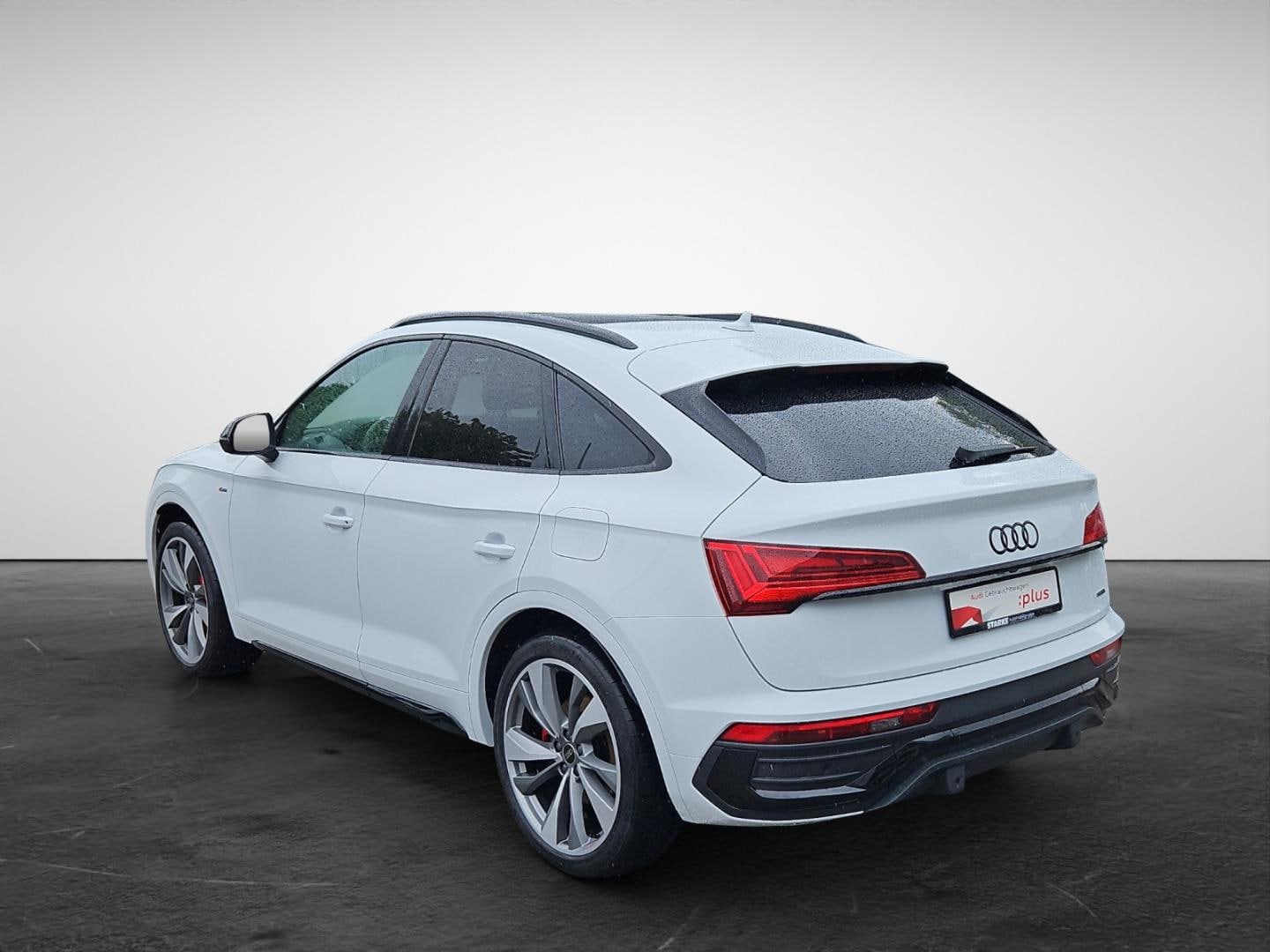 Bild über Audi Q5 Sportback TFSI e S line business 55 TFSI e quattro S tronic - für weitere Informationen kontaktieren Sie den Audi Partner