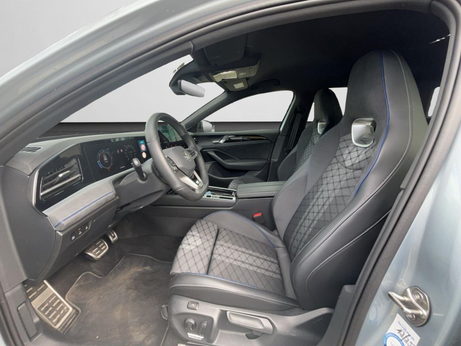 Volkswagen Passat – Bild 12