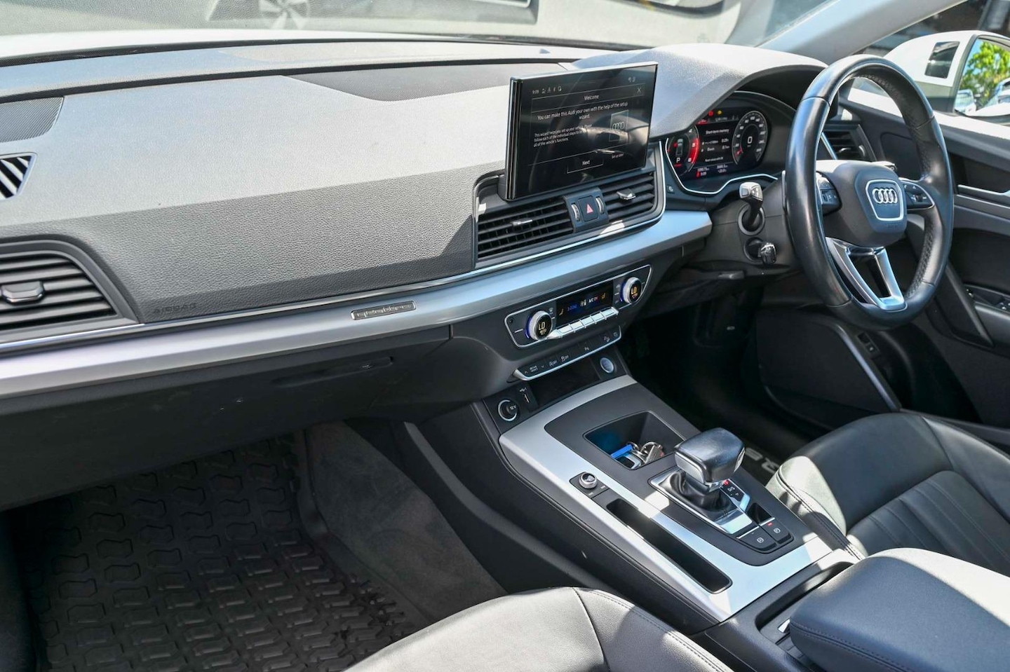 Image about Audi Q5 40 TDI quattro S tronic