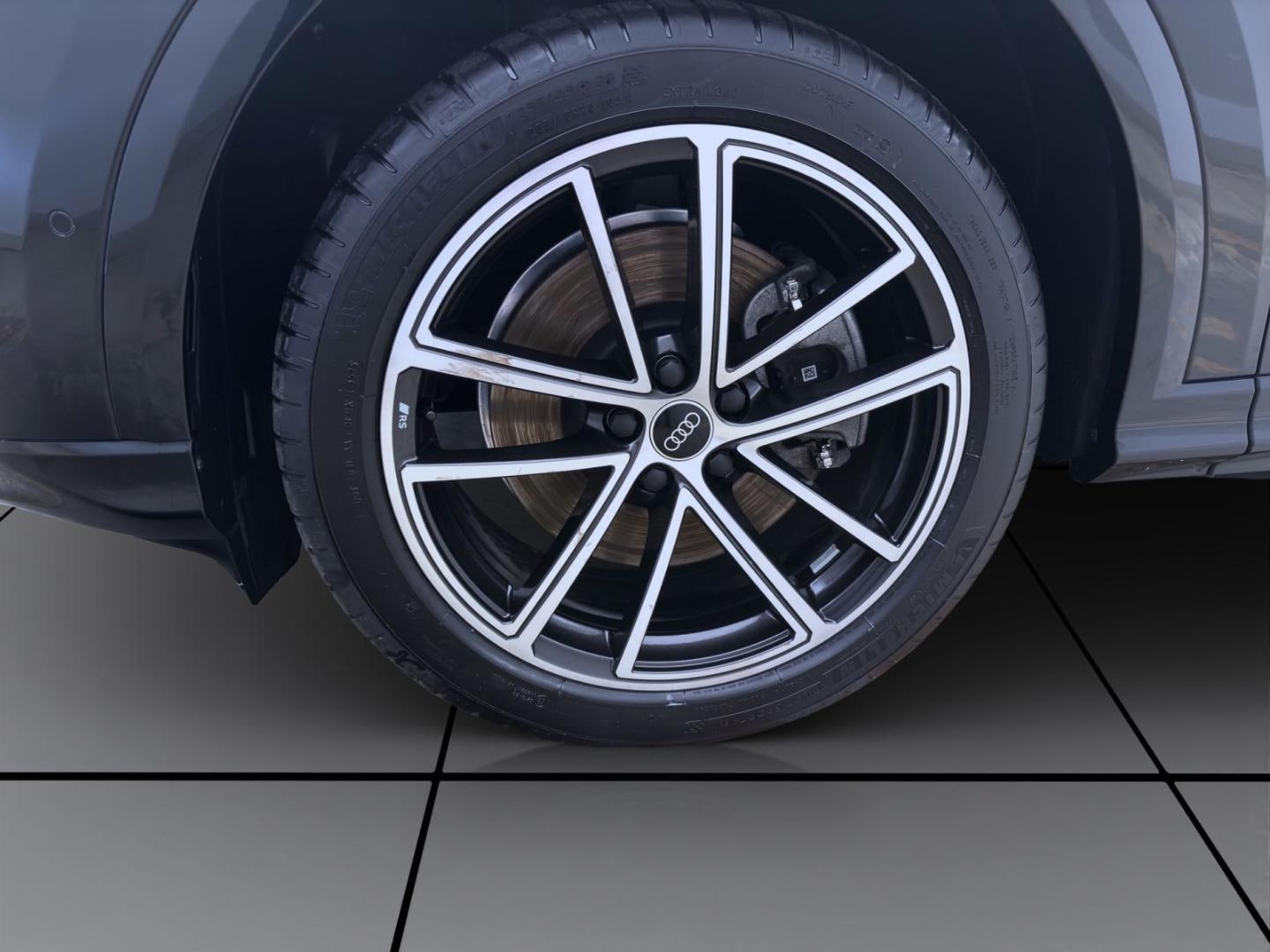 Bild über Audi Q5 SUV TDI quattro 150 kW S tronic - für weitere Informationen kontaktieren Sie den Audi Partner