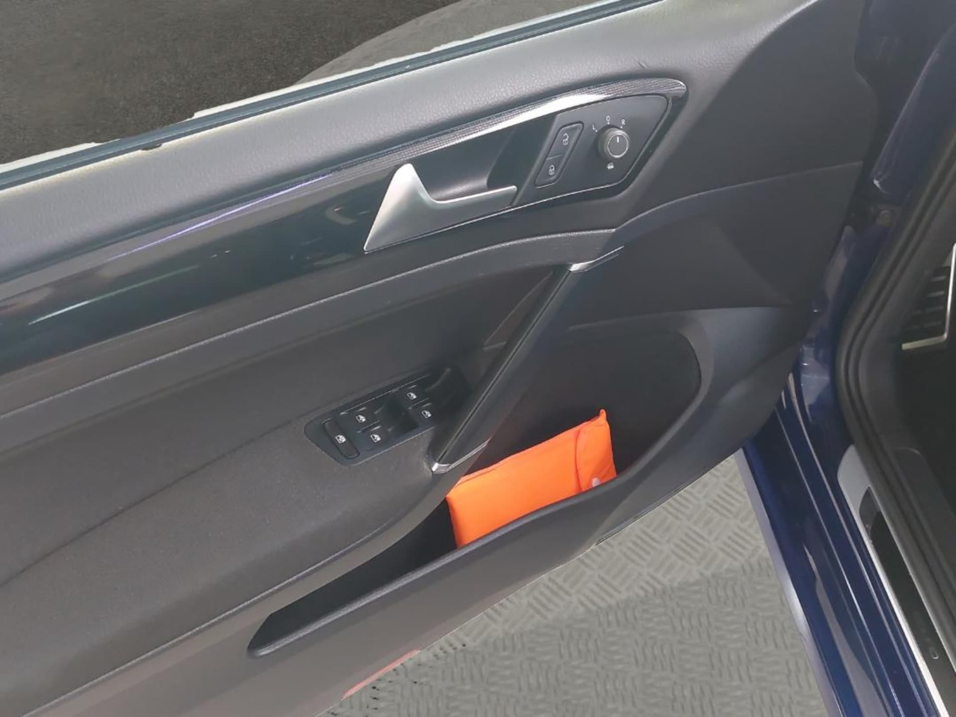 Volkswagen Golf SOUND