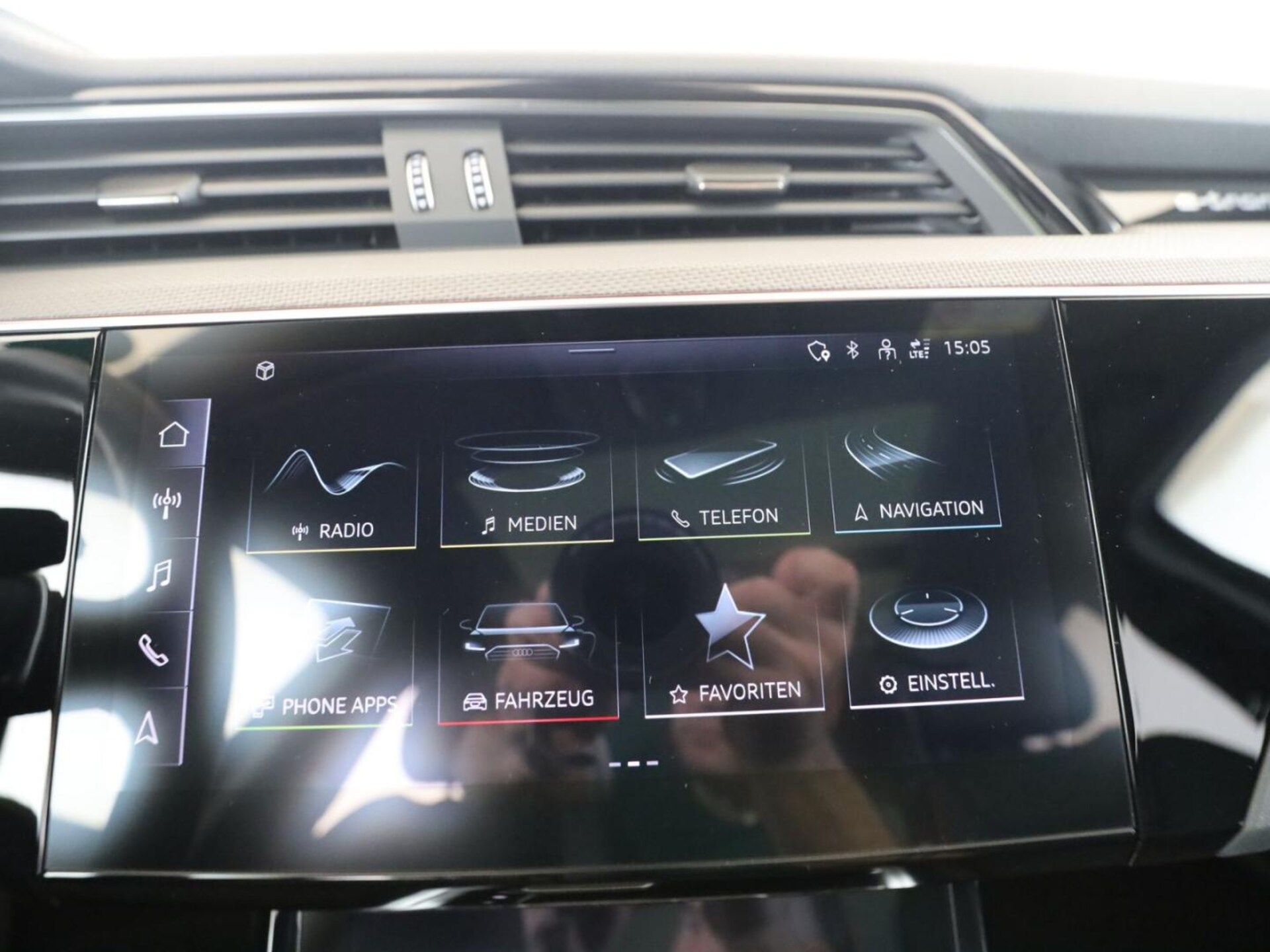 Audi Q8 e-tron S line