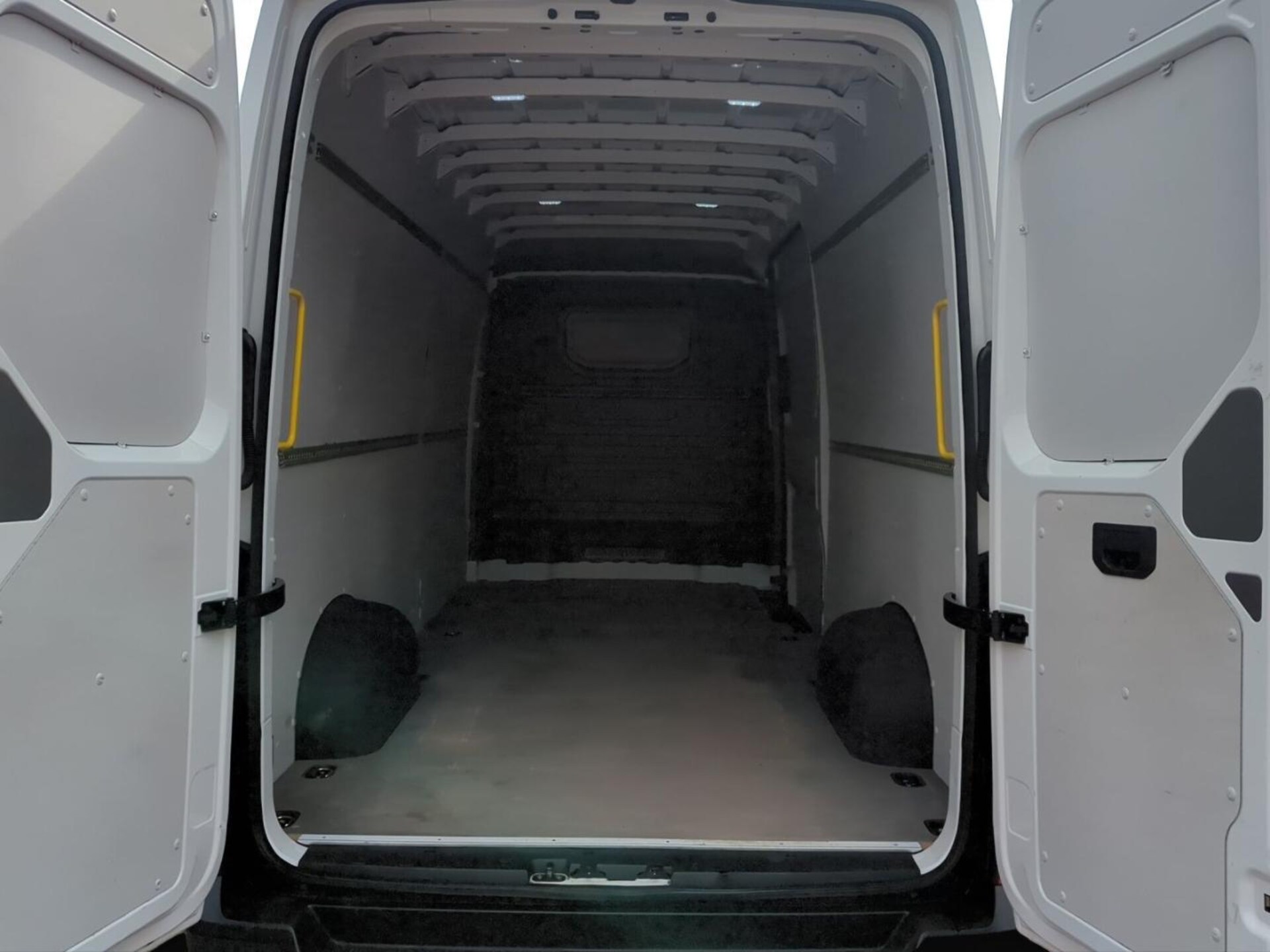 Volkswagen Crafter Kasten langer Radstand