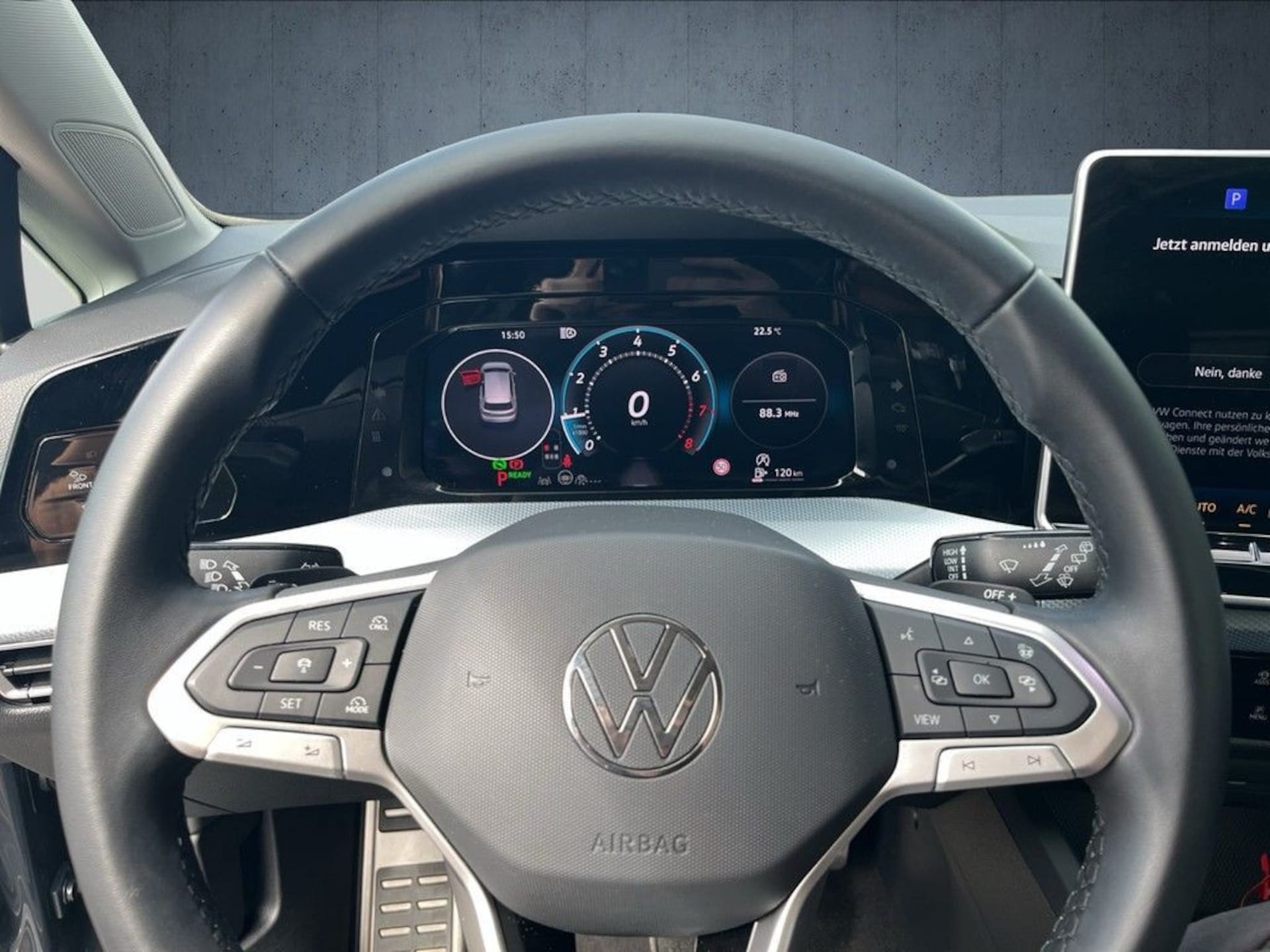 Volkswagen Golf Life