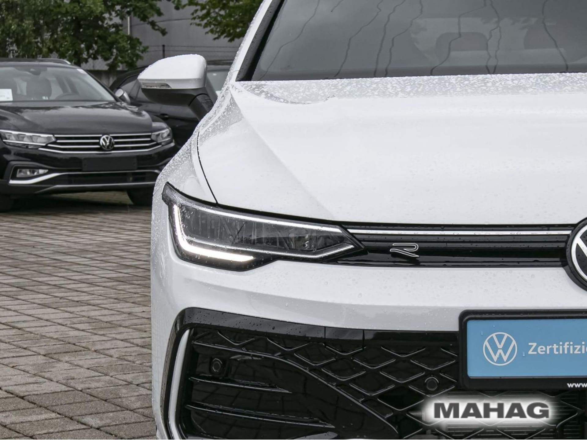 Volkswagen Golf R-Line
