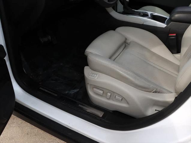 2013 CADILLAC SRX - Image 24