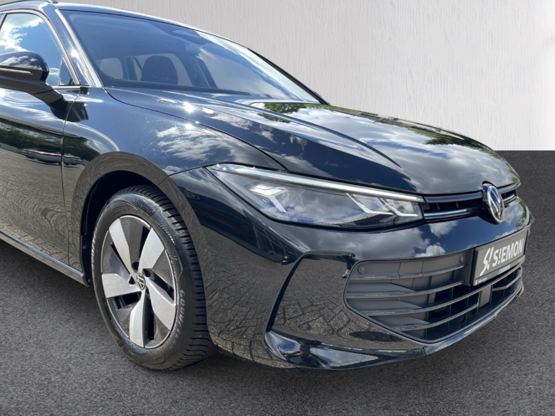 Volkswagen Passat Basis-Modell
